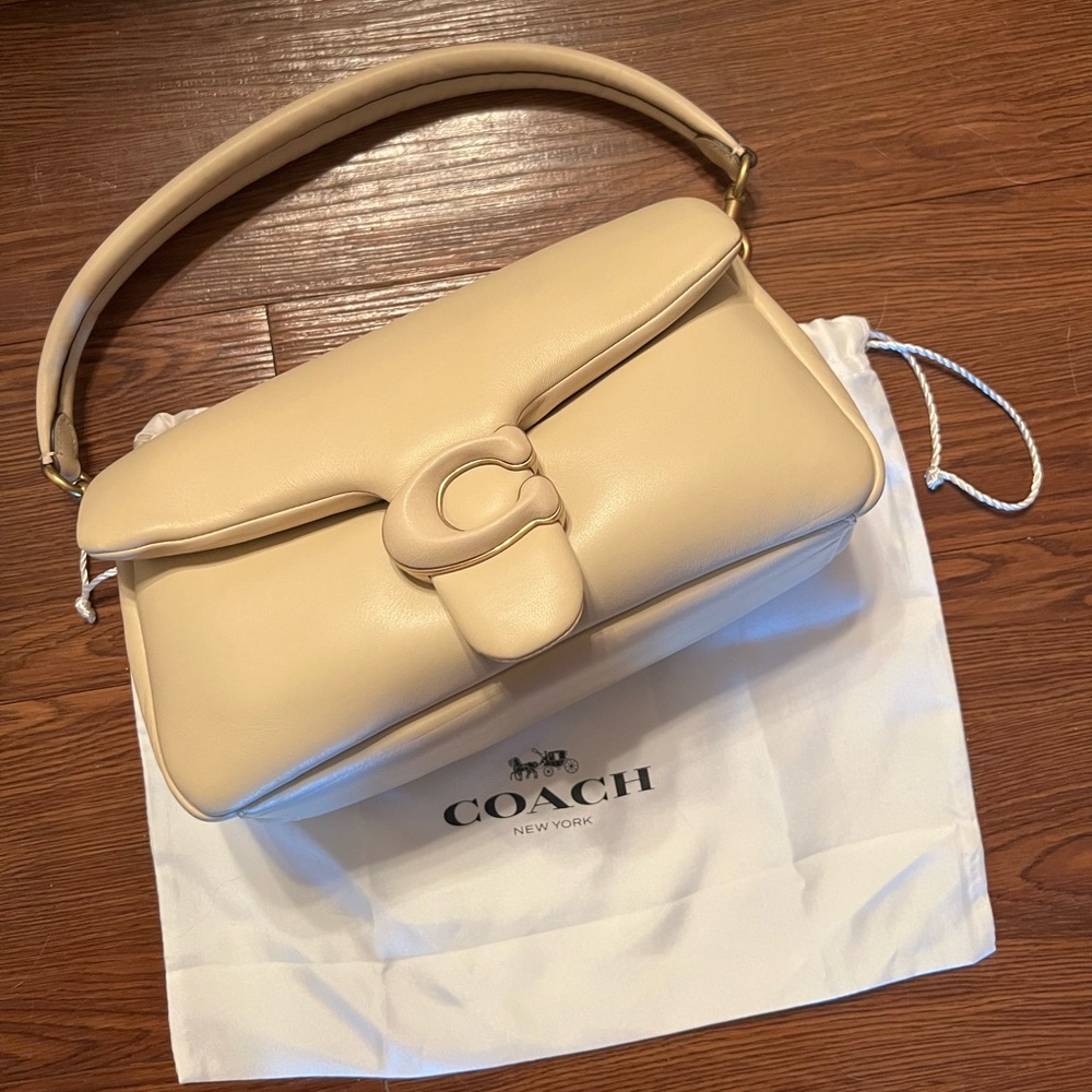 Coach Pillow Tabby 26 - Medium, Beige